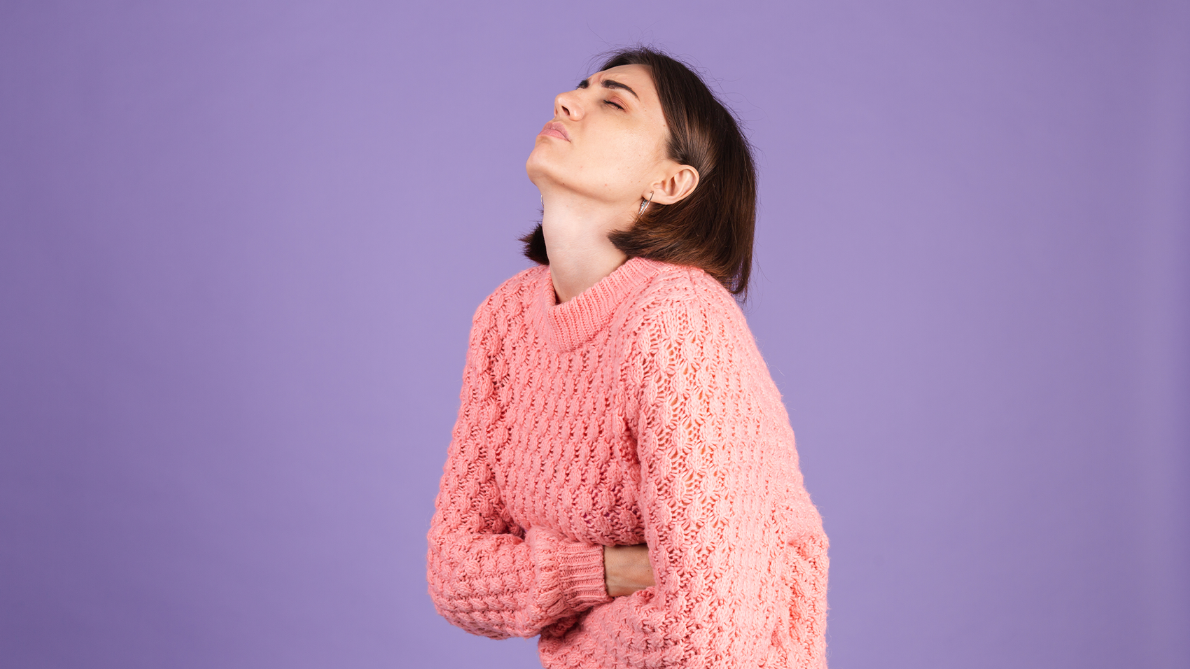 Cólicos menstruales intensos: opciones naturales para aliviarlos sin medicamentos